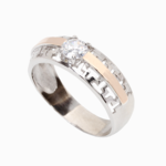 серебряное кольцо с цирконом  57204963